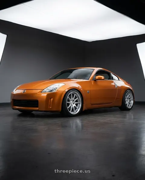 2004 Nissan 350Z with Aodhan DS02 5x114.3 18x9.5+22 Silver w/Machined Face wheels