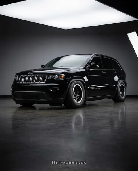 2021 Jeep Grand Cherokee with XD XD123 BULLY 5X127 17X8 +0 SATIN BLACK WITH REMOVABLE ALUMINUM RING wheels
