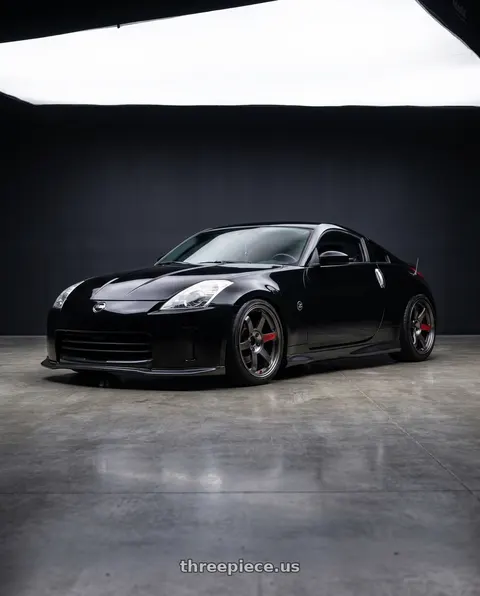 2006 Nissan 350Z with Volk Racing TE37 Saga SL 5x114.3 18x10.5+22 Pressed Graphite wheels