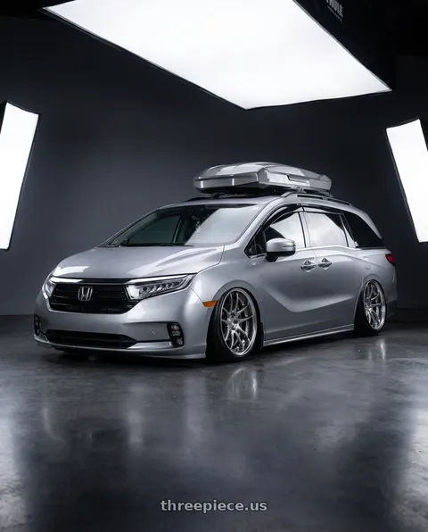 2024 Honda Odyssey with Work Cr 2P 5x120 20x8.5 +45 GT Silver wheels