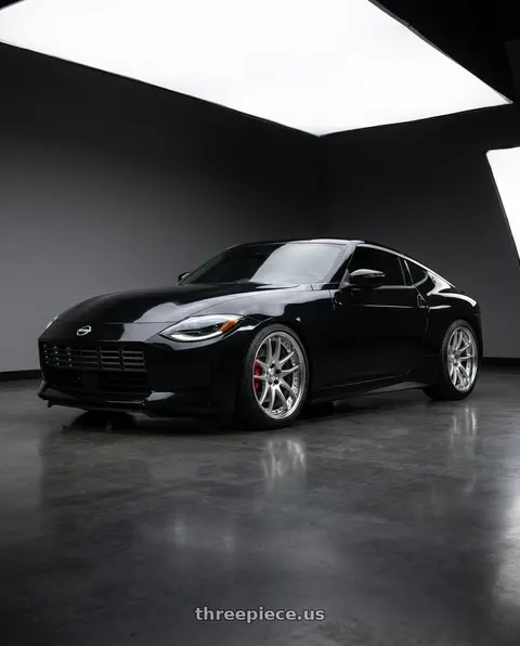 2024 Nissan Z with Work Emotion Cr 3P 5x114.3 19x9.5+23 L Disk Burning Silver wheels