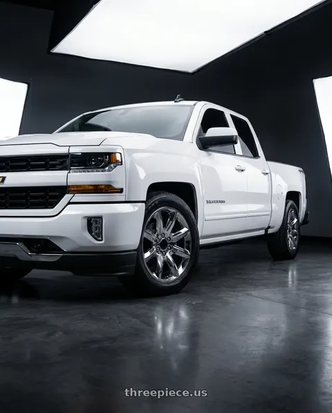 2018 Chevrolet Silverado 1500 with OE Wheels CV73 6x139.7 20x8.5+24 Chrome wheels