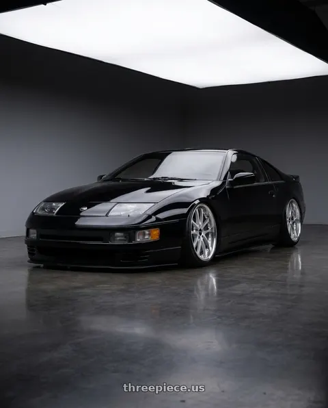 1990 Nissan 300ZX with ARC AR5 5x114.3 18x9.5  +30 Silver Machine Face Lip Chrome Rivet wheels