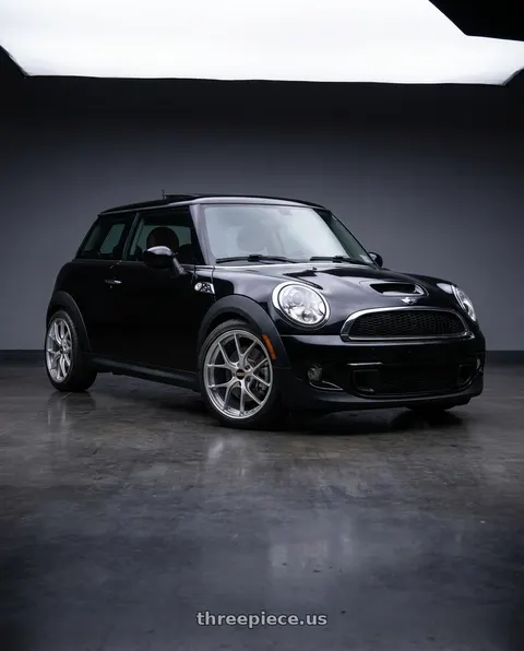 2010 Mini Cooper with BBS RI-D 5x114.3 20x9 +38 Diamond Silver wheels