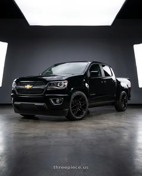 2019 Chevrolet Colorado with KATANA RACING KR01 5x108 18x8 +40 Glossy Black wheels