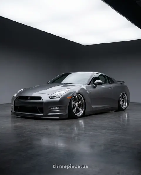 2020 Nissan GT-R with Work Wheels VS-KF 5X114.3 19x7.5+40 Brilliant Silver Black O Disk FULL REVERSE wheels