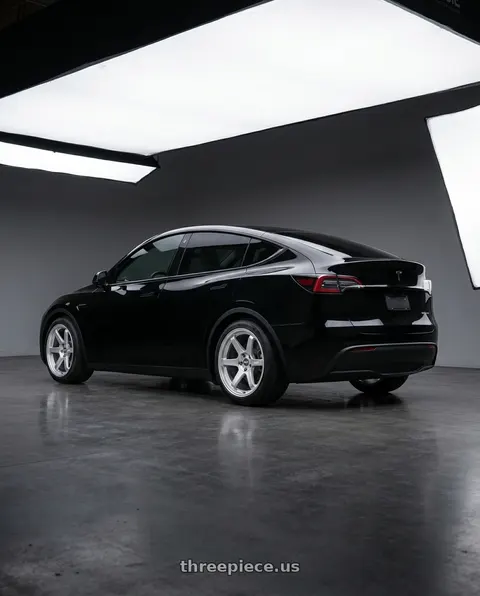 2026 Tesla Model Y with ESR Wheels APEX SERIES AP6 5x114.3 19x9.5 +35 Hyper Silver wheels