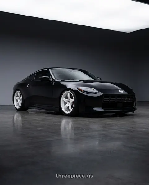 2025 Nissan Z with Gram Lights 57CR LIMITED 5x114.3 19x9.5+25 White wheels
