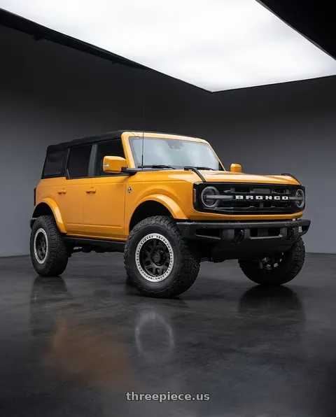 2024 Ford Bronco with KMC KM229 MACHETE CRAWL BEADLOCK 6X139.7 17X9 -38 SATIN BLACK MACHINED BEAD RING wheels