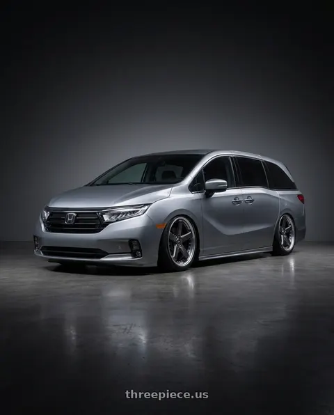 2024 Honda Odyssey Elite with Work Zeast Black Label Bst2 5x120 20x8+38 W Disk Brilliant Silver Black wheels
