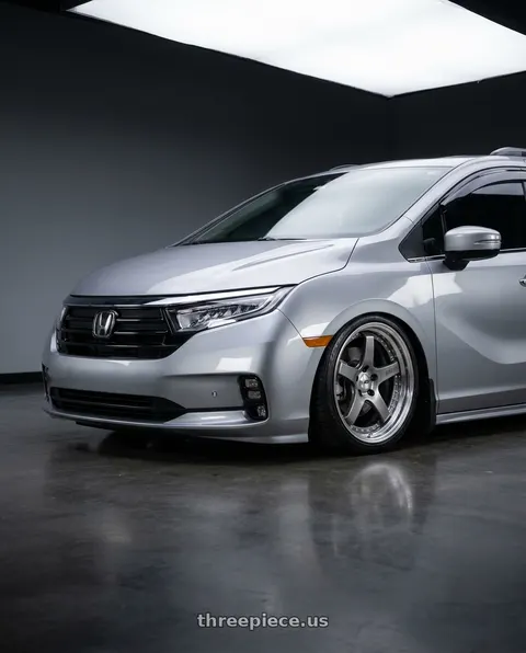 2024 Honda Odyssey with SSR Professor SP4 5x120 20X8.5 43 SL Disk Titan Silver wheels