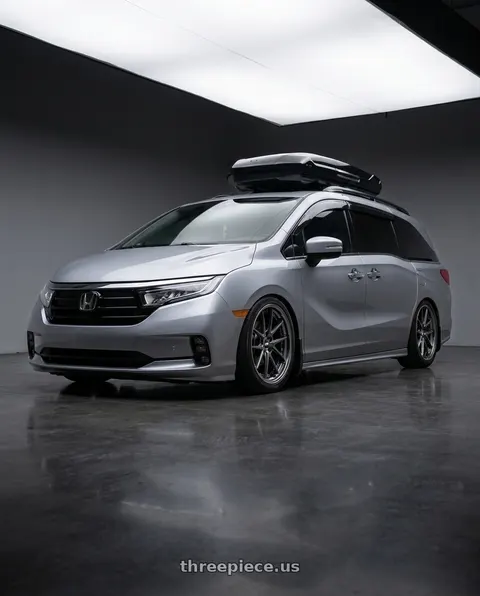 2024 Honda Odyssey with Ssr Reiner Type 10S 5x120 20X8.5 45 Hyper Disk Prism Dark Gunmetal wheels