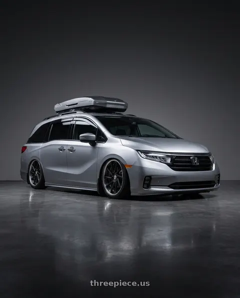 2024 Honda Odyssey with Work Gnosis Cvs 5x120 21x8.5+45 O Disk Matte Black wheels