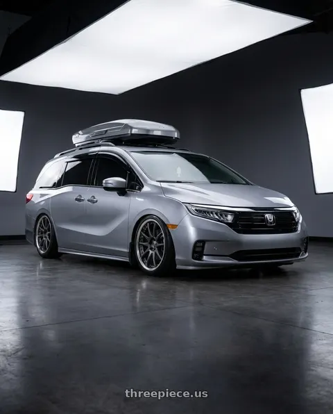 2024 Honda Odyssey with Work Emotion Cr 3P 5x120 20x8+37 L Disk Matte Gunmetal wheels