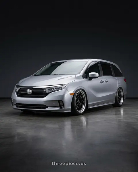 2024 Honda Odyssey with SSR Professor MS1 5x120 20x8.5+43 SL Disk Black wheels