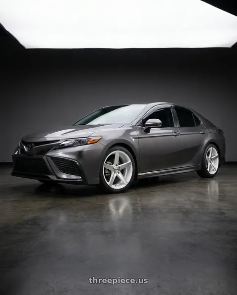 2022 Toyota Camry SE with Strada Perfetto 5x114.3 18x8 +40 White Machined wheels