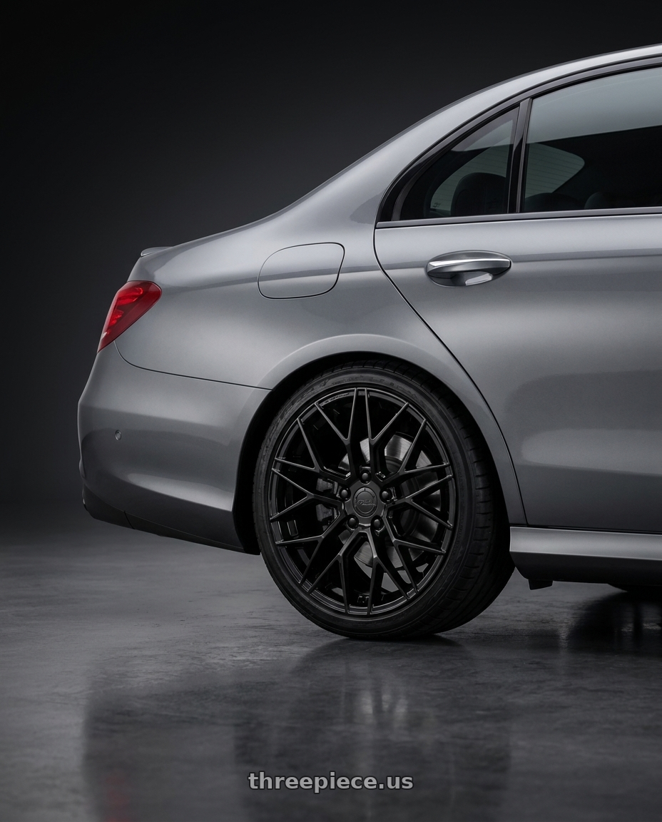 2017 Mercedes-Benz AMG E 43 with KATANA RACING KR01 5x112 18x8 +40 Glossy Black wheels rear three quarter view square tires