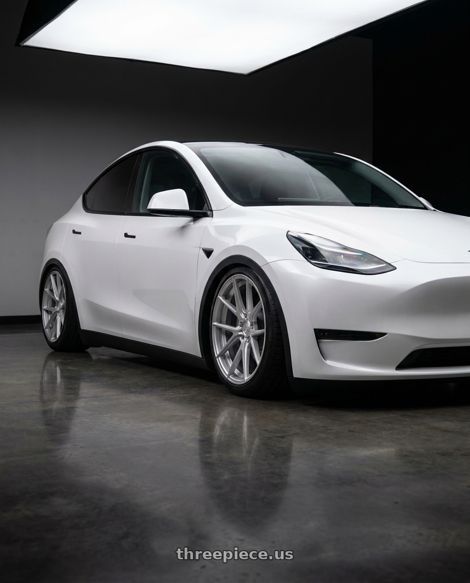 2024 Tesla Model Y with Aodhan AFF3 5x114.3 20x9+32 Gloss Silver Machined Face wheels