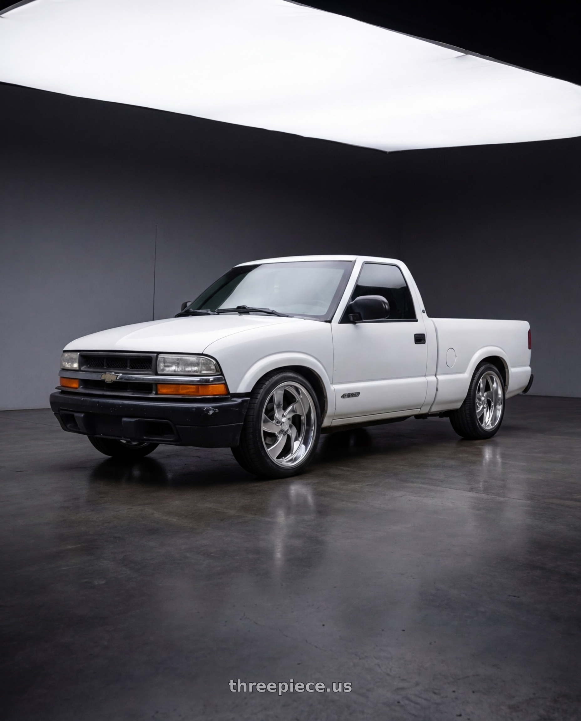 1998 chevy s10 with US Mag 1PC U132 DESPERADO 5X120.65 20X8 +1 CHROME wheels