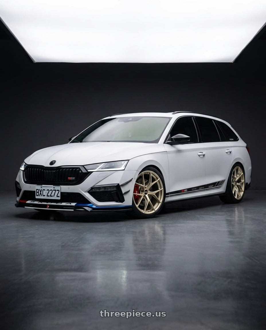 2024 Octavia Combi RS 消光白 with BBS FI-R Evo 5x112 19x9.5+15 White Gold wheels