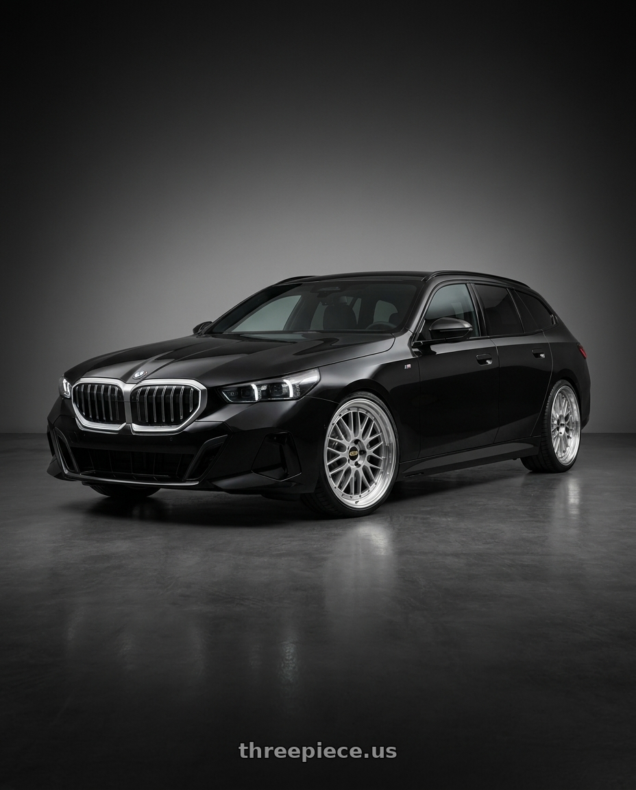 2026 BMW 520i touring M with BBS LM 5x120 21x9.0+32 Diamond Silver wheels