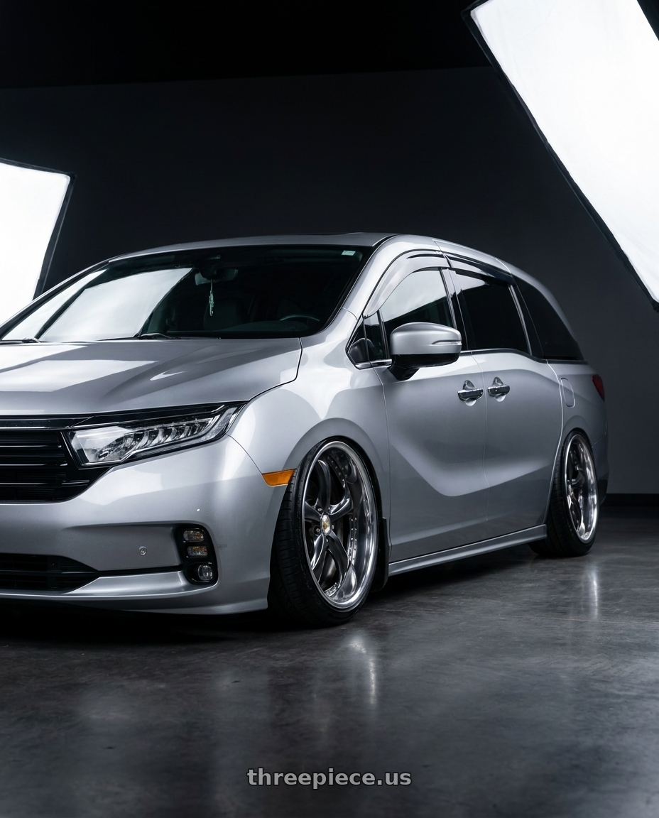 2024 Honda Odyssey with Work Wheels VS-KF 5x120 21x8+40 Brilliant Silver Black A Disk FULL REVERSE wheels