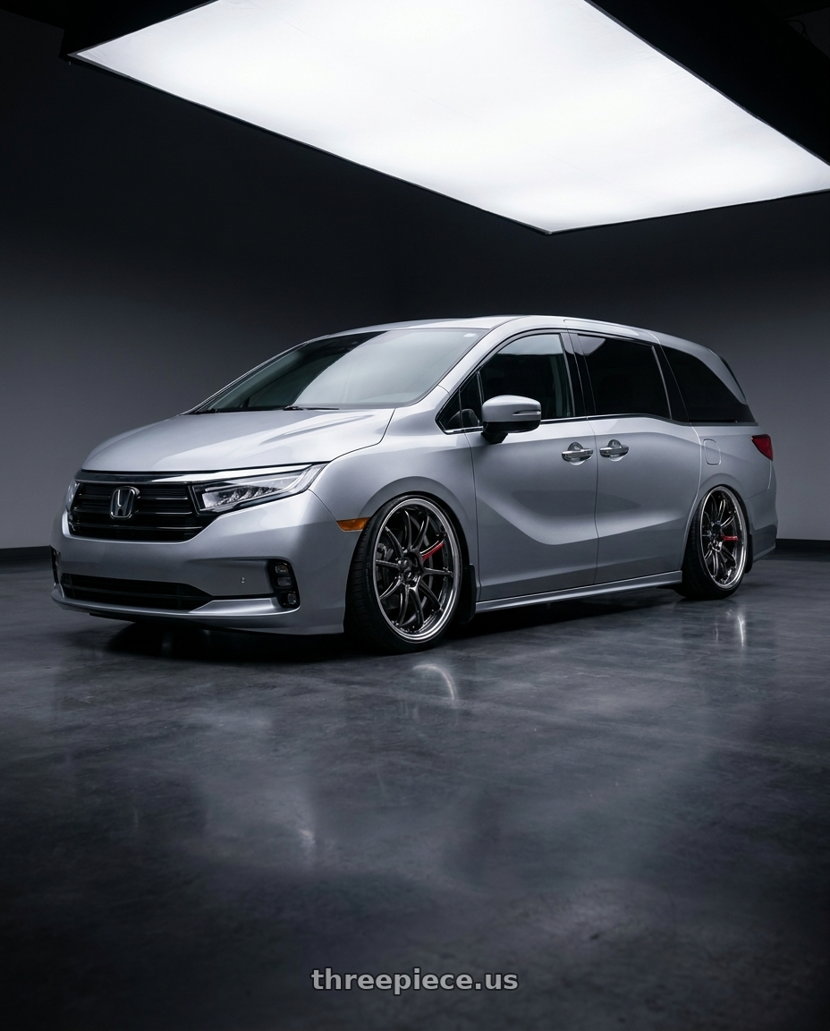 2024 Honda Odyssey  with Work Zr10 2P 5x120 20x10.5 +38 Glim Black wheels