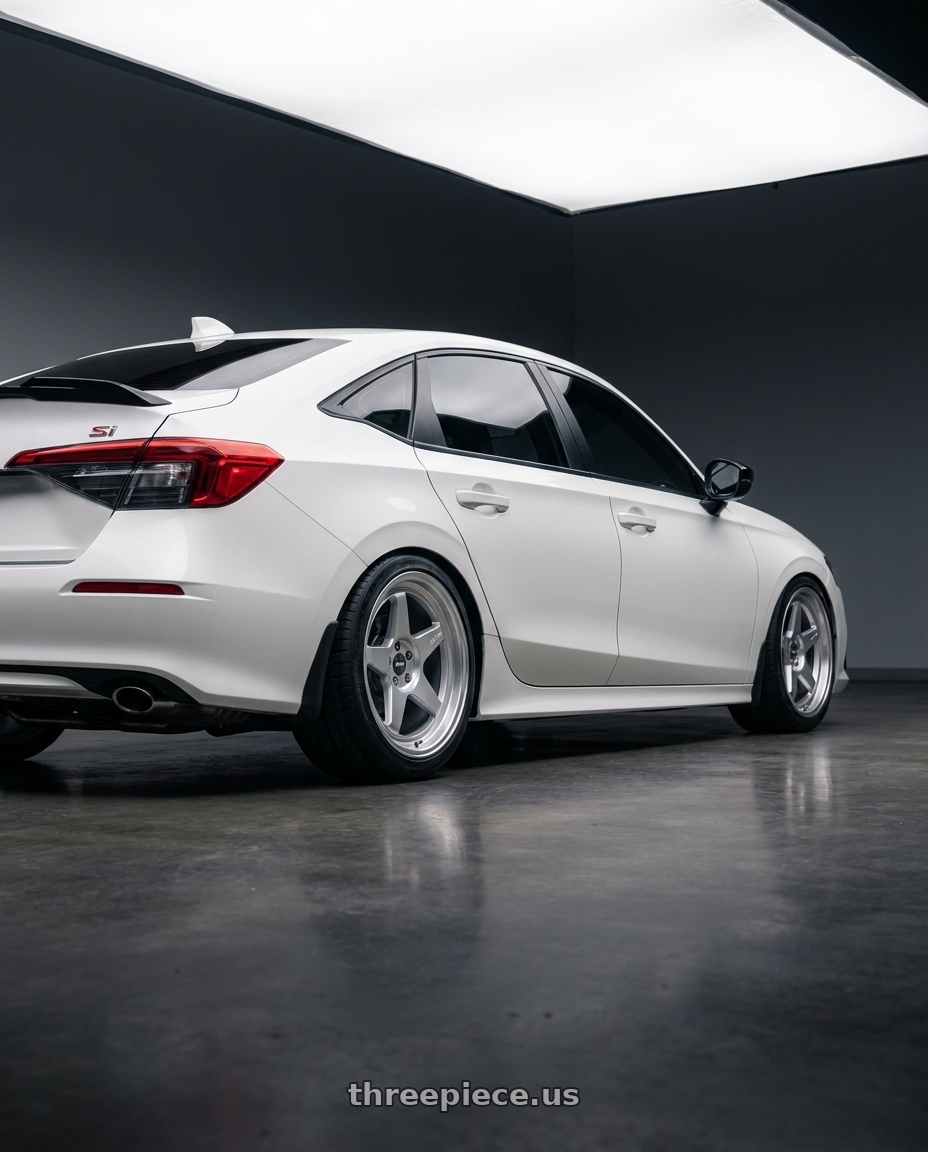 2025 Honda Civic Si Whit with ESR Wheels CR5 5x114.3 18x8.5 +35 Hyper Silver wheels rear three quarter view square tires