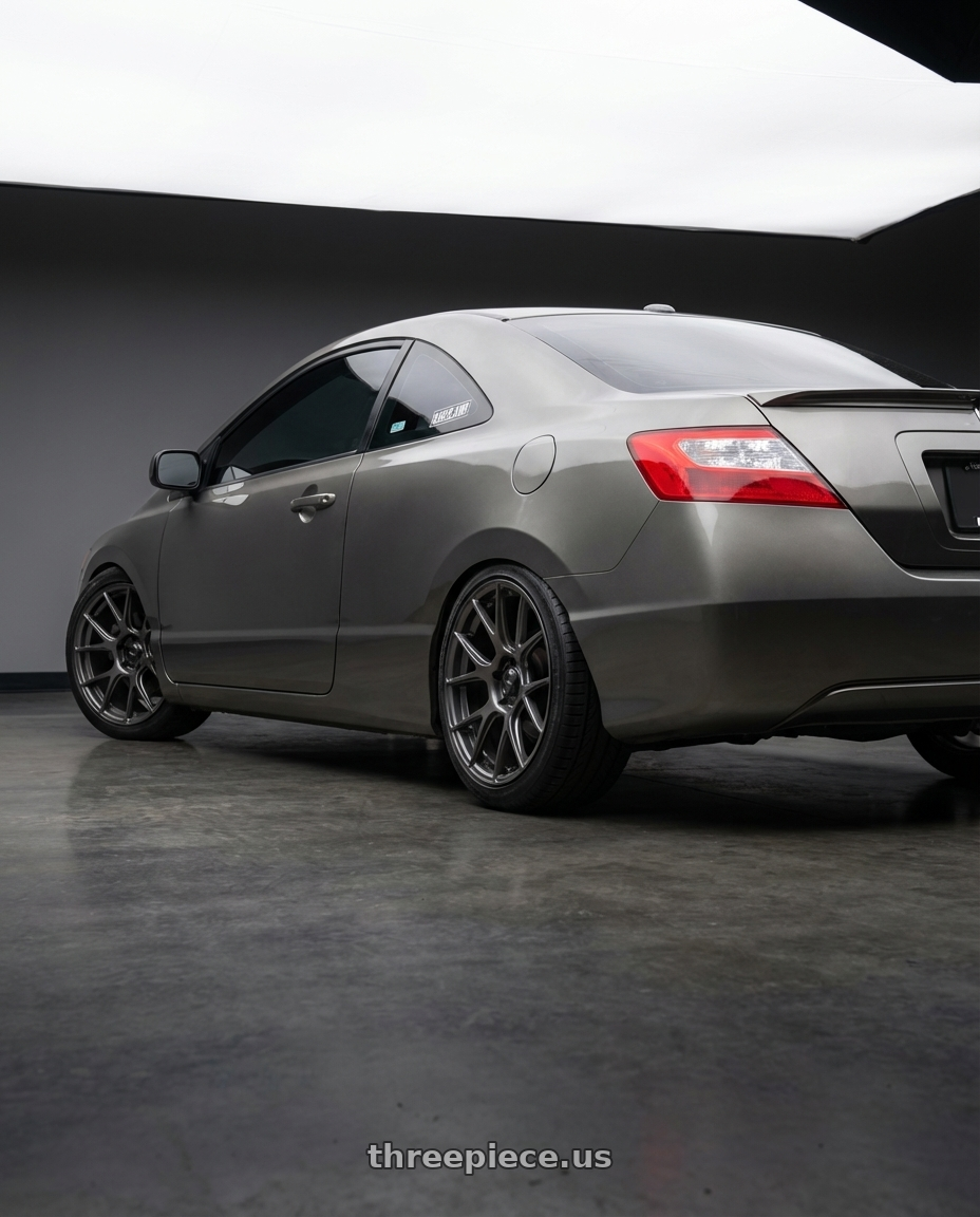 2007 Civic Si Coupe with Konig Ampliform 5x114.3 17x9+40 Dark Metallic Graphite wheels rear three quarter view slight stretch tires
