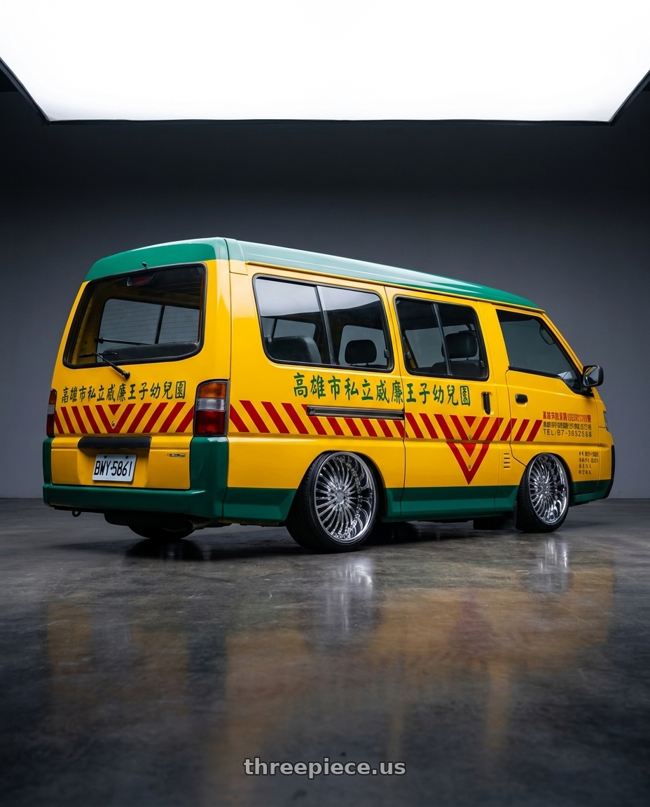 2019 Mitsubishi Delica (台灣幼稚園娃娃車) with Strada Spina 5x108/5x114.3 20x8 +40 Chrome wheels rear three quarter view slight stretch tires