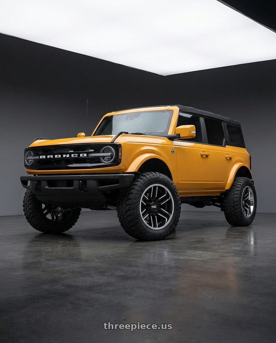 2024 Ford Bronco with Moto Metal MO202 6X139.7 20X10 -18 GLOSS BLACK MACHINED CENTER CHROME LIP wheels