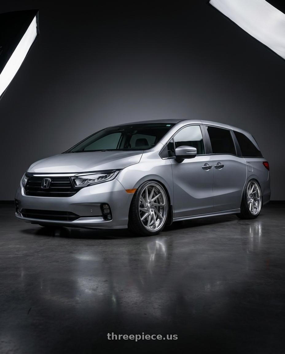 2024 Honda Odyssey  with Work Gnosis Cvs 5x120 20x8.5+45 O Disk Composite Buffed And Brushed wheels