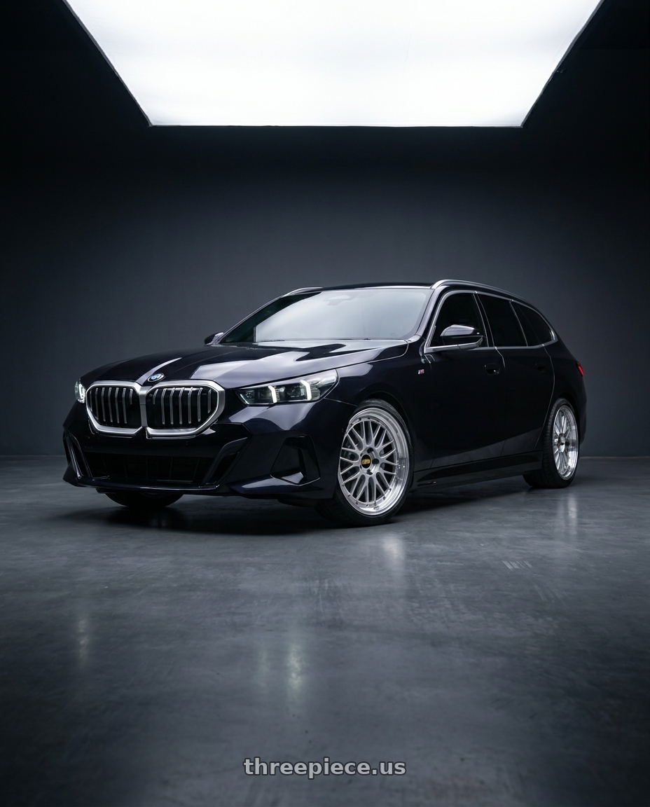2027 BMW 520I touring m with BBS LM 5x120 21x9.0+32 Diamond Silver wheels