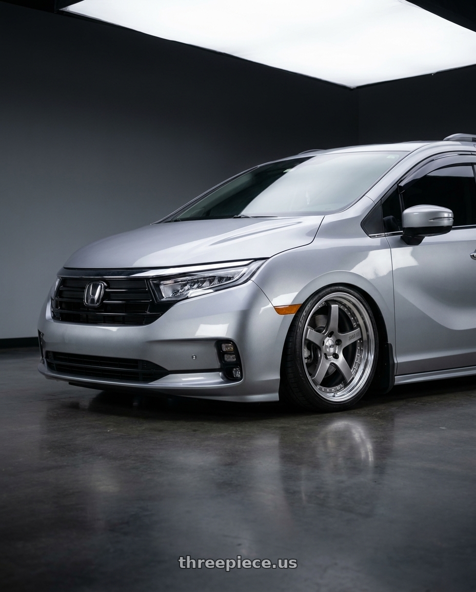 2024 Honda Odyssey with SSR Professor SP4 5x120 20X8.5 43 SL Disk Titan Silver wheels