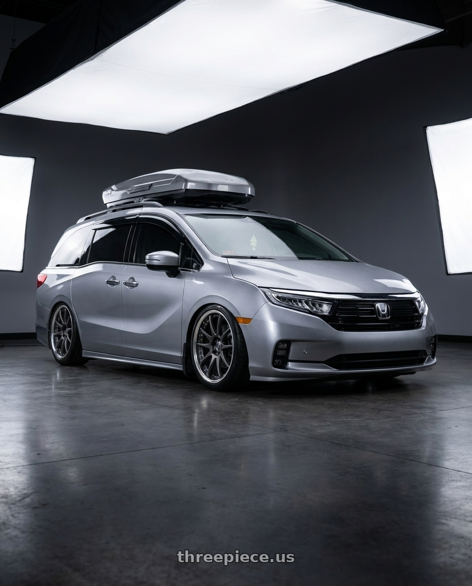 2024 Honda Odyssey with Work Emotion Cr 3P 5x120 20x8+37 L Disk Matte Gunmetal wheels